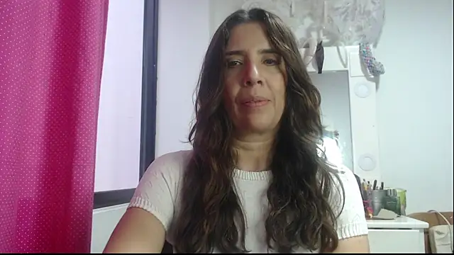 Snapshot of Victoria_meester chatting on 01/29/25, 08:46 Victoria meester online show from 01/29/25, 08:46