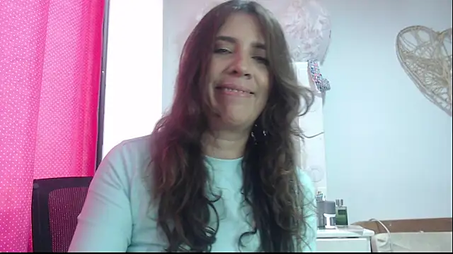 Snapshot of Victoria_meester chatting on 02/02/25, 03:49 Victoria meester online show from 02/02/25, 03:49