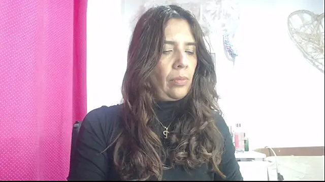 Snapshot of Victoria_meester chatting on 02/06/25, 10:00 Victoria meester online show from 02/06/25, 10:00