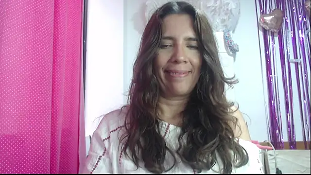 Snapshot of Victoria_meester chatting on 02/18/25, 09:53 Victoria meester online show from 02/18/25, 09:53