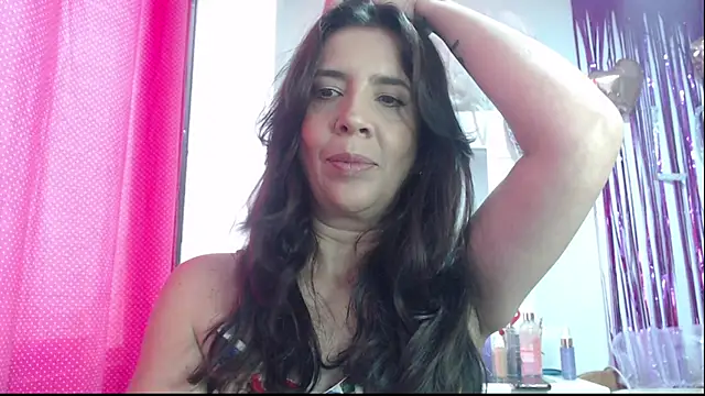 Snapshot of Victoria_meester chatting on 02/24/25, 02:15 Victoria meester online show from 02/24/25, 02:15