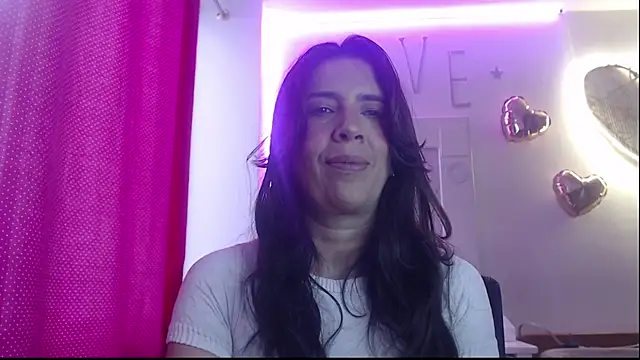 Snapshot of Victoria_meester chatting on 02/25/25, 02:22 Victoria meester online show from 02/25/25, 02:22