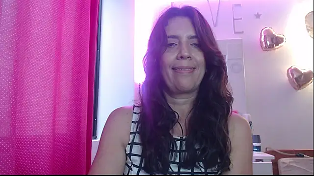 Snapshot of Victoria_meester chatting on 02/27/25, 05:36 Victoria meester online show from 02/27/25, 05:36