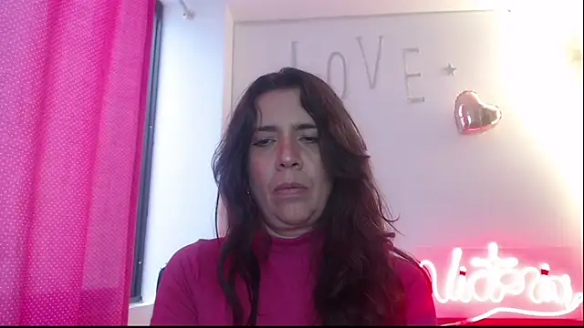 Snapshot of Victoria_meester chatting on 03/03/25, 08:32 Victoria meester online show from 03/03/25, 08:32