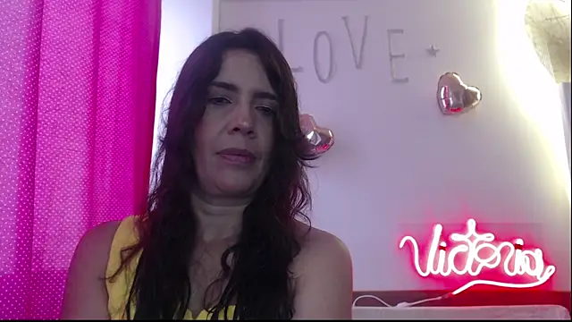 Snapshot of Victoria_meester chatting on 03/05/25, 02:45 Victoria meester online show from 03/05/25, 02:45