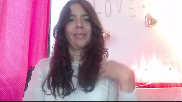 Snapshot of Victoria_meester chatting on 03/08/25, 09:18 Victoria meester online show from 03/08/25, 09:18