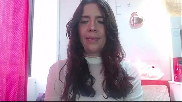 Snapshot of Victoria_meester chatting on 03/09/25, 01:37 Victoria meester online show from 03/09/25, 01:37
