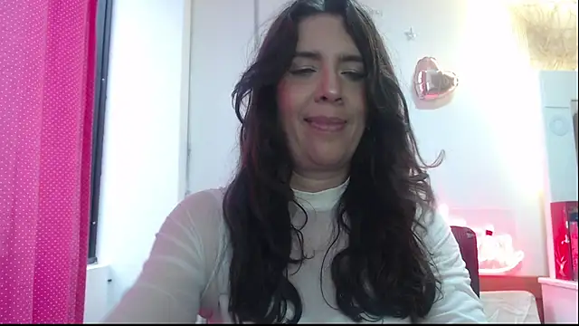 Snapshot of Victoria_meester chatting on 03/09/25, 04:44 Victoria meester online show from 03/09/25, 04:44