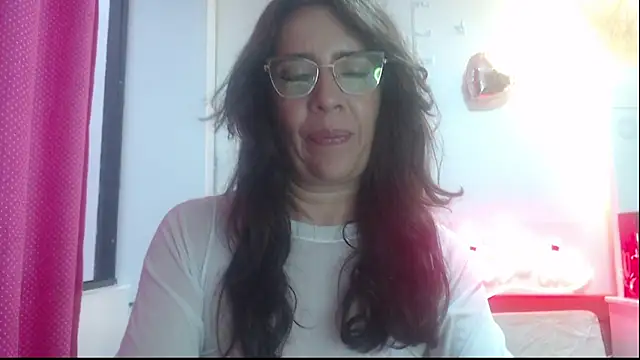 Snapshot of Victoria_meester chatting on 03/16/25, 10:31 Victoria meester online show from 03/16/25, 10:31