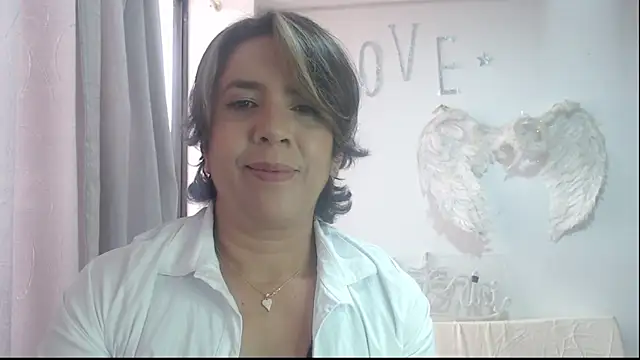 Snapshot of Victoria_meester chatting on 09/13/25, 03:01 Victoria meester online show from 09/13/25, 03:01