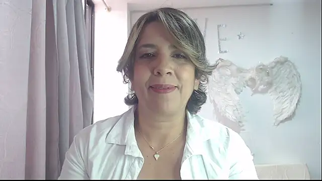 Snapshot of Victoria_meester chatting on 09/17/25, 01:35 Victoria meester online show from 09/17/25, 01:35