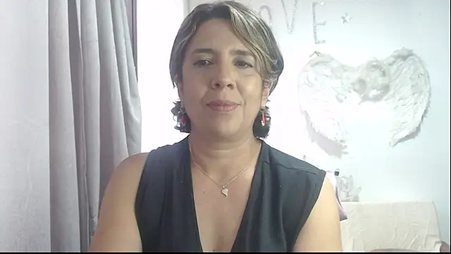 Snapshot of Victoria_meester chatting on 09/22/25, 08:11 Victoria meester online show from 09/22/25, 08:11