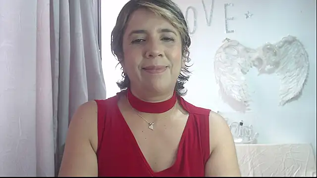 Snapshot of Victoria_meester chatting on 09/24/25, 03:04 Victoria meester online show from 09/24/25, 03:04