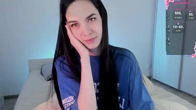 Snapshot of 666kisses chatting on 12/22/24, 03:00 666kisses online show from 12/22/24, 03:00