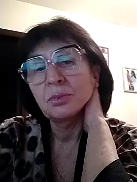 AlbinaXPretty online show from 12/29/24, 08:04