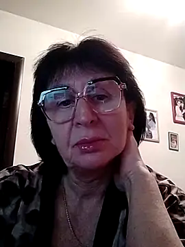 AlbinaXPretty online show from 01/11/25, 03:31