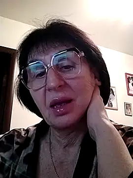 AlbinaXPretty online show from 01/31/25, 05:42