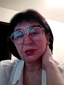 AlbinaXPretty online show from 03/07/25, 07:49