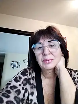 AlbinaXPretty online show from 10/26/25, 07:36