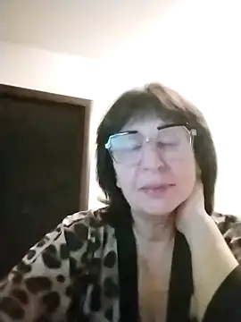 AlbinaXPretty online show from 12/01/25, 08:25