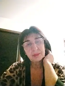 AlbinaXPretty online show from 01/13/26, 08:14