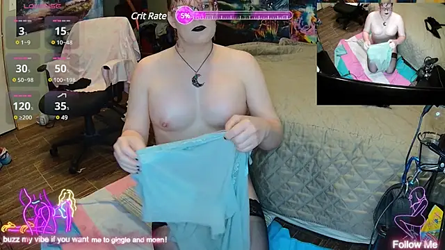 Snapshot of Faye_Wilde chatting on 02/01/25, 02:26 Faye Wilde online show from 02/01/25, 02:26