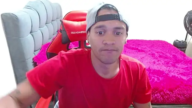 kelvin jhoseth1 online show from 01/05/25, 02:38