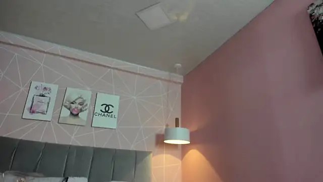 dolly zoe online show from 10/10/25, 04:33