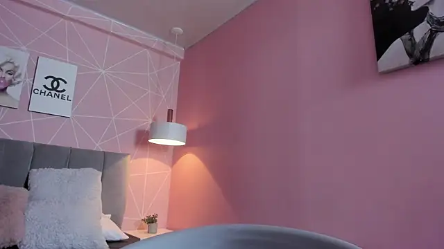 dolly zoe online show from 10/17/25, 11:51