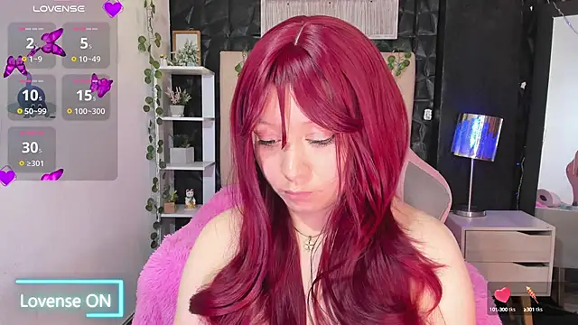 Snapshot of helen_bunnnyx chatting on 12/10/24, 09:12 helen bunnnyx online show from 12/10/24, 09:12