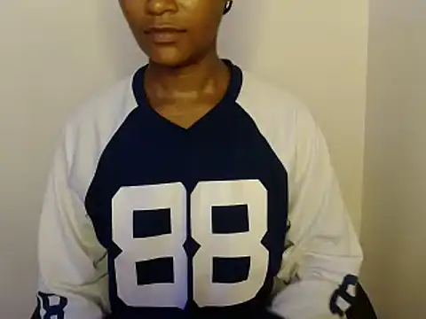 Snapshot of savage_laura chatting on 02/18/25, 09:20 savage laura online show from 02/18/25, 09:20