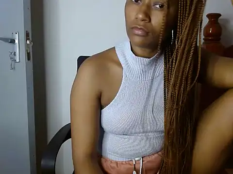 Snapshot of savage_laura chatting on 05/06/26, 11:04 savage laura online show from 05/06/26, 11:04