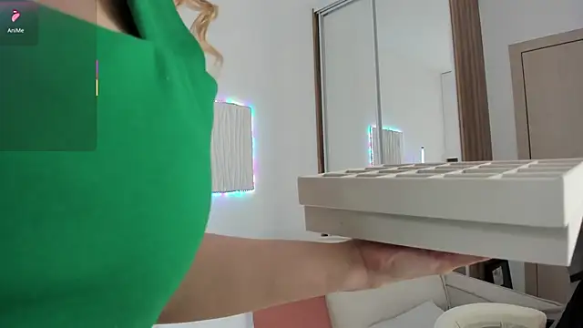 CarolMay online show from 04/23/26, 05:41