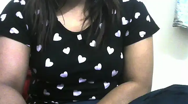 shekira99 online show from 02/10/25, 07:17