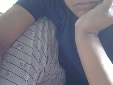 shekira99 online show from 09/15/25, 03:50