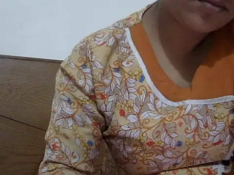 shekira99 online show from 10/03/25, 07:22