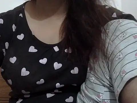 shekira99 online show from 10/18/25, 08:20