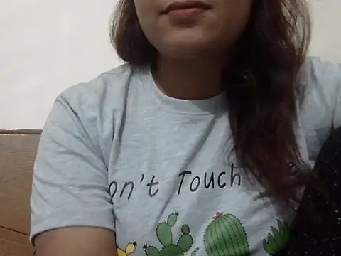 shekira99 online show from 10/22/25, 01:33