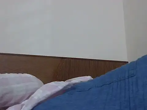 shekira99 online show from 11/28/25, 08:22