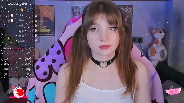 Snapshot of AliceLanley chatting on 12/10/24, 11:43 AliceLanley online show from 12/10/24, 11:43