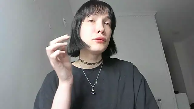 dollmore online show from 03/16/25, 01:17