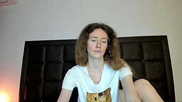 ooksiiii online show from 07/23/26, 07:45
