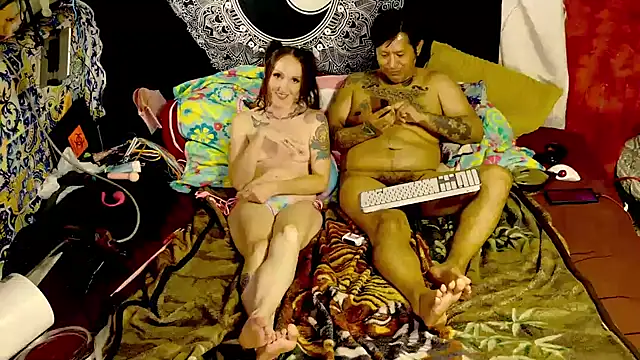 newboofgoofin online show from 11/24/25, 08:08