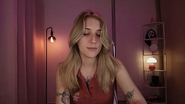 Snapshot of Dakotaa_ chatting on 02/11/26, 02:49 Dakotaa online show from 02/11/26, 02:49