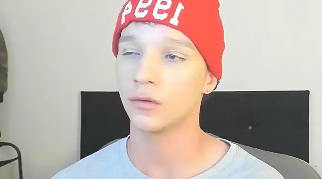 Snapshot of angelcortes chatting on 12/19/24, 11:50 angelcortes online show from 12/19/24, 11:50