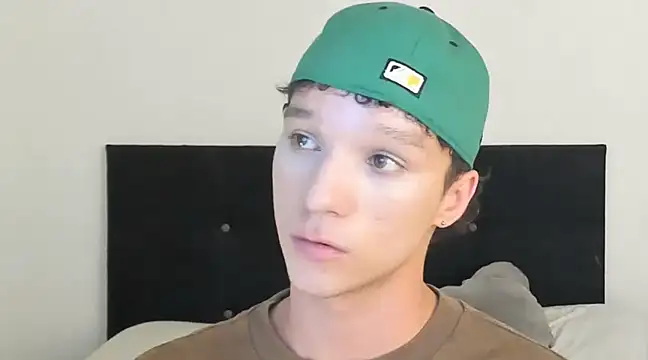 Snapshot of angelcortes chatting on 01/29/25, 04:52 angelcortes online show from 01/29/25, 04:52