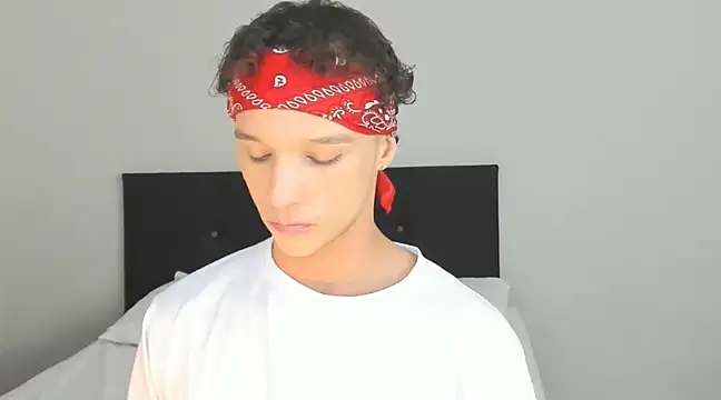 Snapshot of angelcortes chatting on 03/03/25, 09:37 angelcortes online show from 03/03/25, 09:37