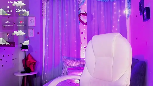 CoralineRicce  online show from 02/25/25, 08:14