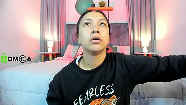 CoralineRicce  online show from 09/10/25, 09:15