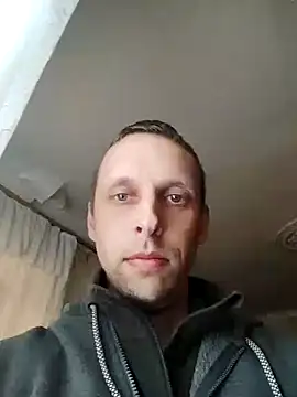 Snapshot of Yrikos1 chatting on 04/28/26, 02:22 Yrikos1 online show from 04/28/26, 02:22